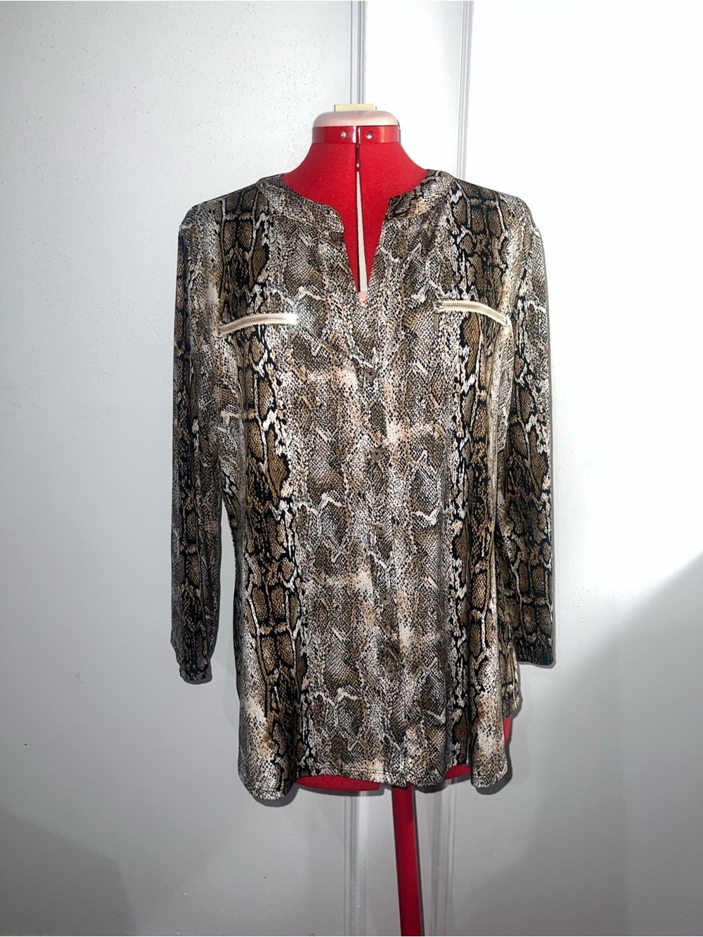 Always Indigo Women's Snake-Print V-Neck Tunic Top - Brown size XL